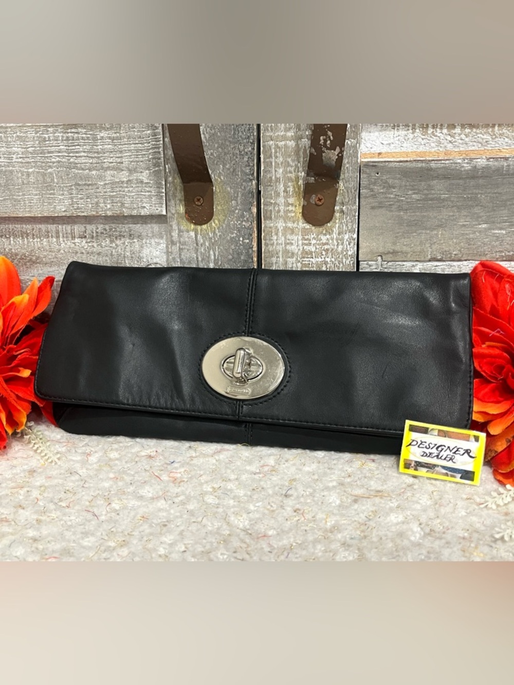 COACH Madeline Leather Foldover Turnlock Clutch 13580 Black EUC!